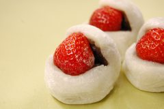 季節の大福　いちご